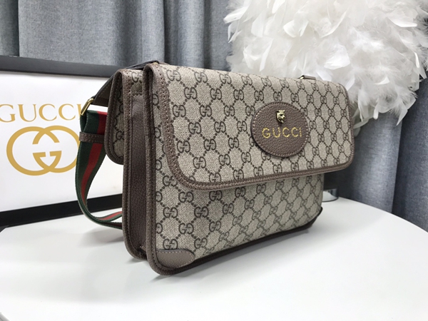 激安グッチバッグコピー背面デザイン